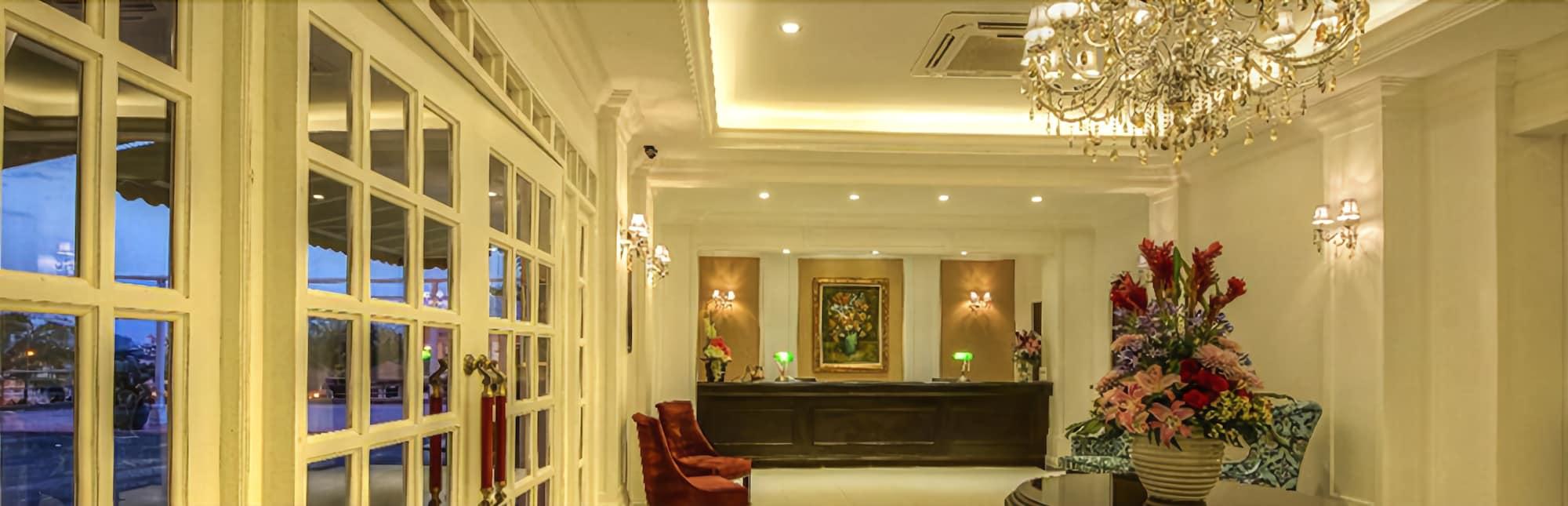 Merdeka Hotel קלואנג מראה חיצוני תמונה