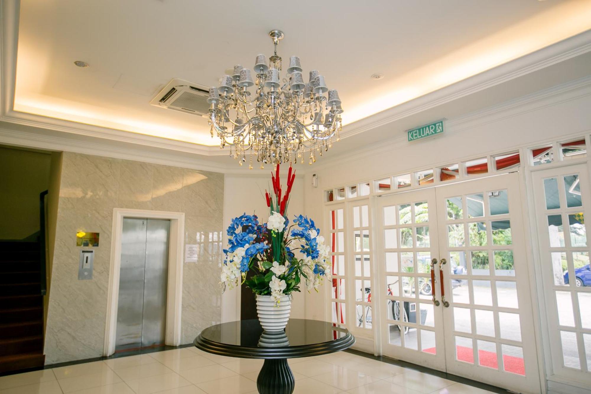 Merdeka Hotel קלואנג מראה חיצוני תמונה