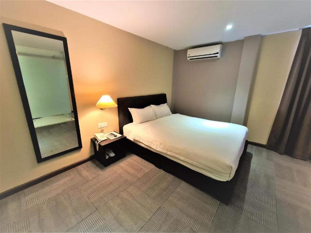 Merdeka Hotel קלואנג מראה חיצוני תמונה