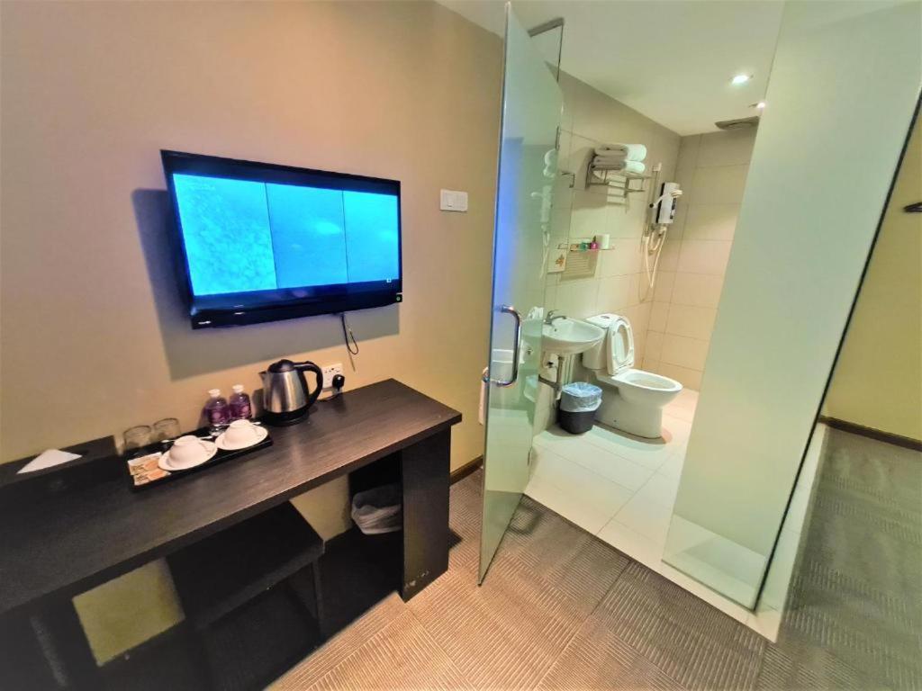 Merdeka Hotel קלואנג מראה חיצוני תמונה