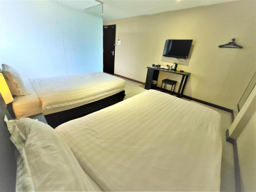 Merdeka Hotel קלואנג מראה חיצוני תמונה