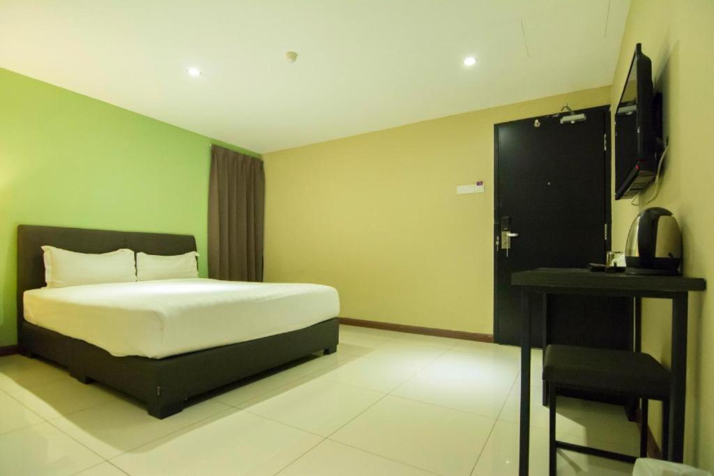 Merdeka Hotel קלואנג מראה חיצוני תמונה