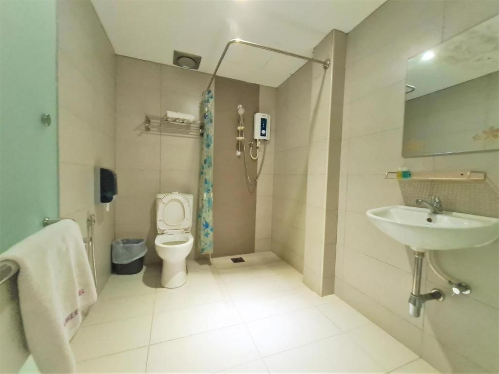 Merdeka Hotel קלואנג מראה חיצוני תמונה
