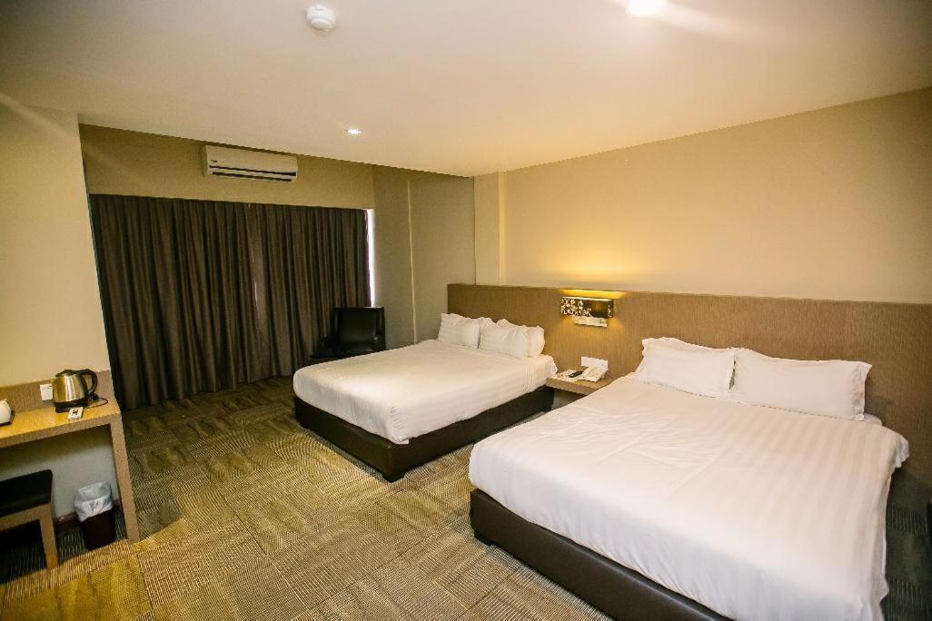 Merdeka Hotel קלואנג מראה חיצוני תמונה