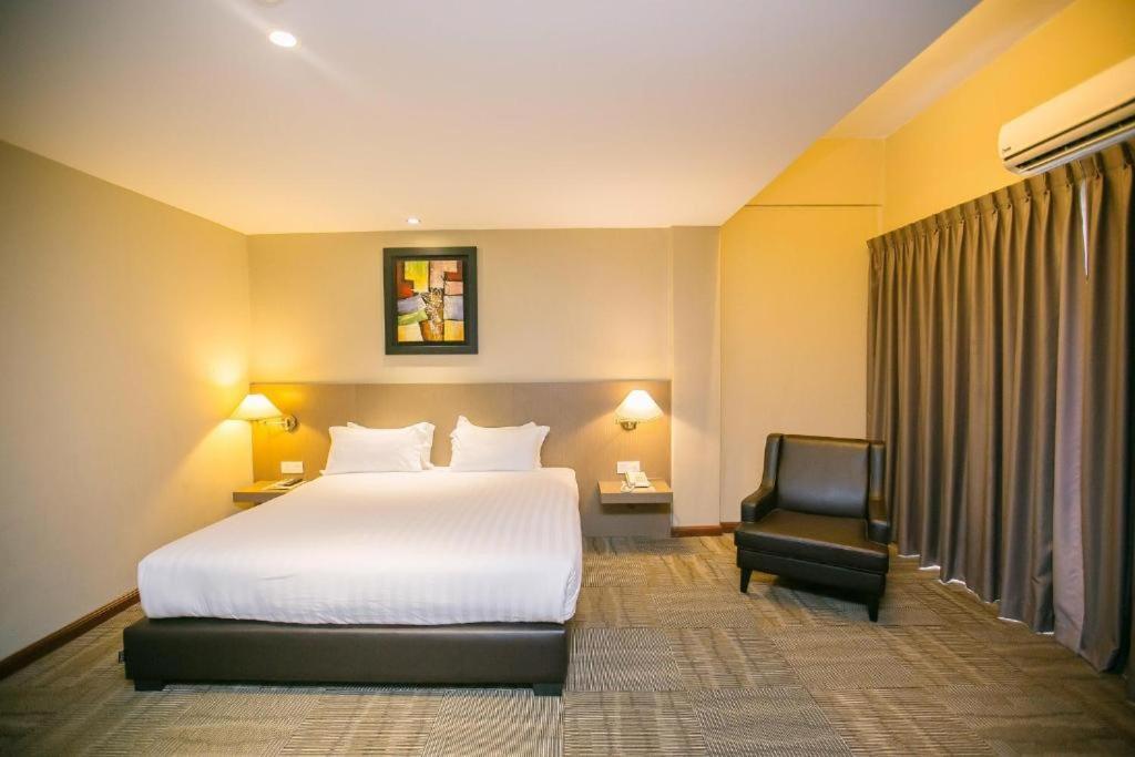 Merdeka Hotel קלואנג מראה חיצוני תמונה